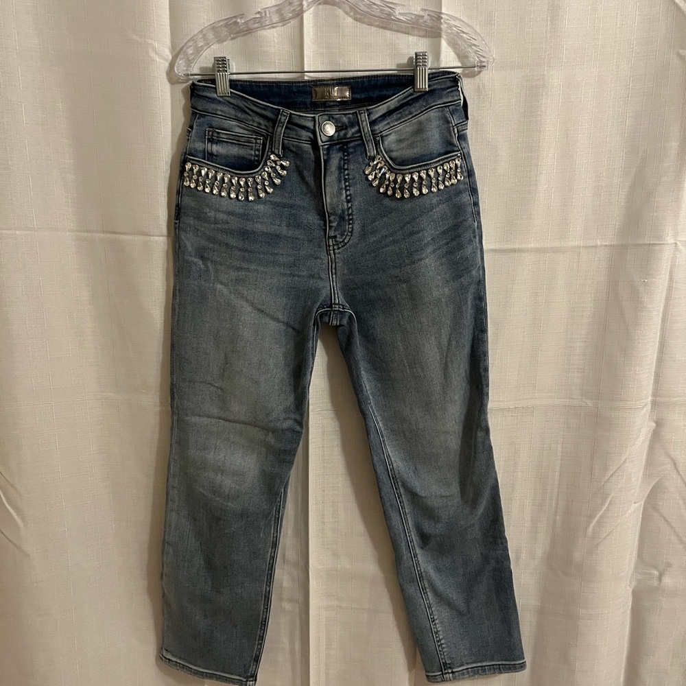 Stylish Blue Embellished Women's Capri’s